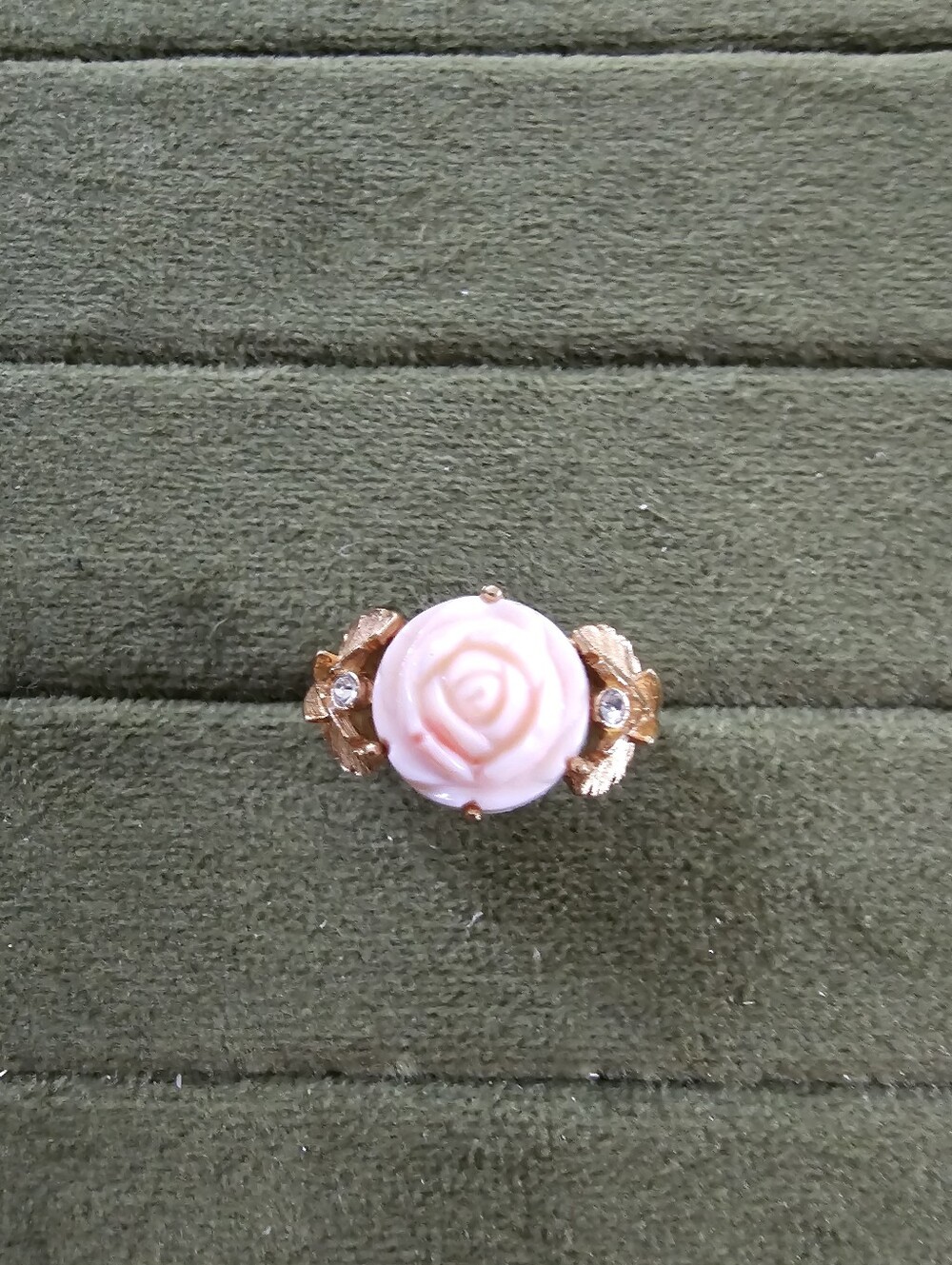Vintage Avon Ring Size 4.5/5.5